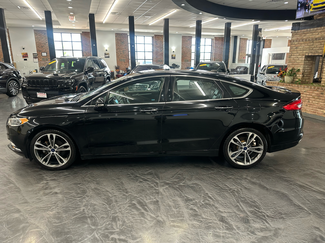 2017 Ford Fusion Titanium photo 8