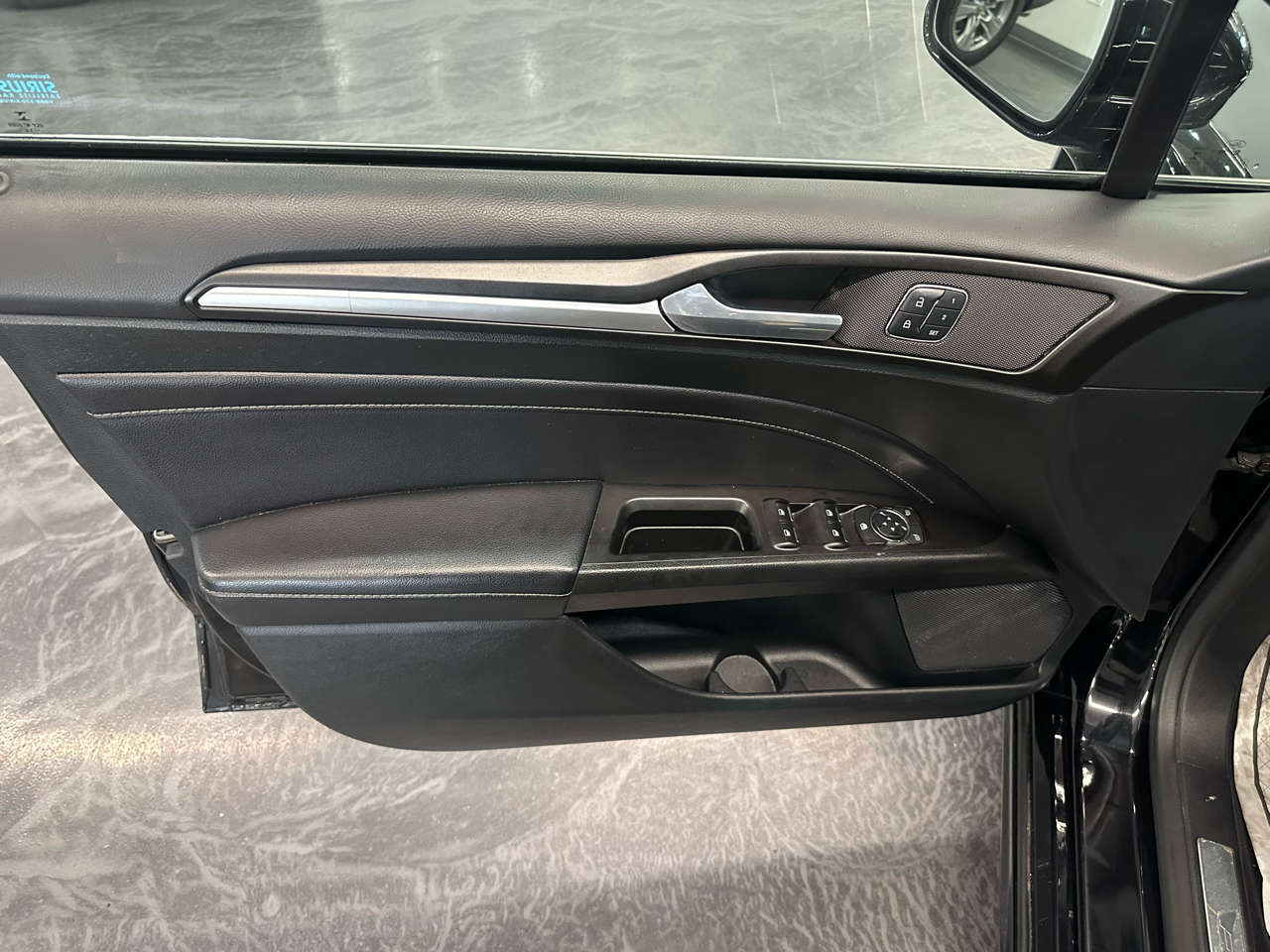 2017 Ford Fusion Titanium photo 9