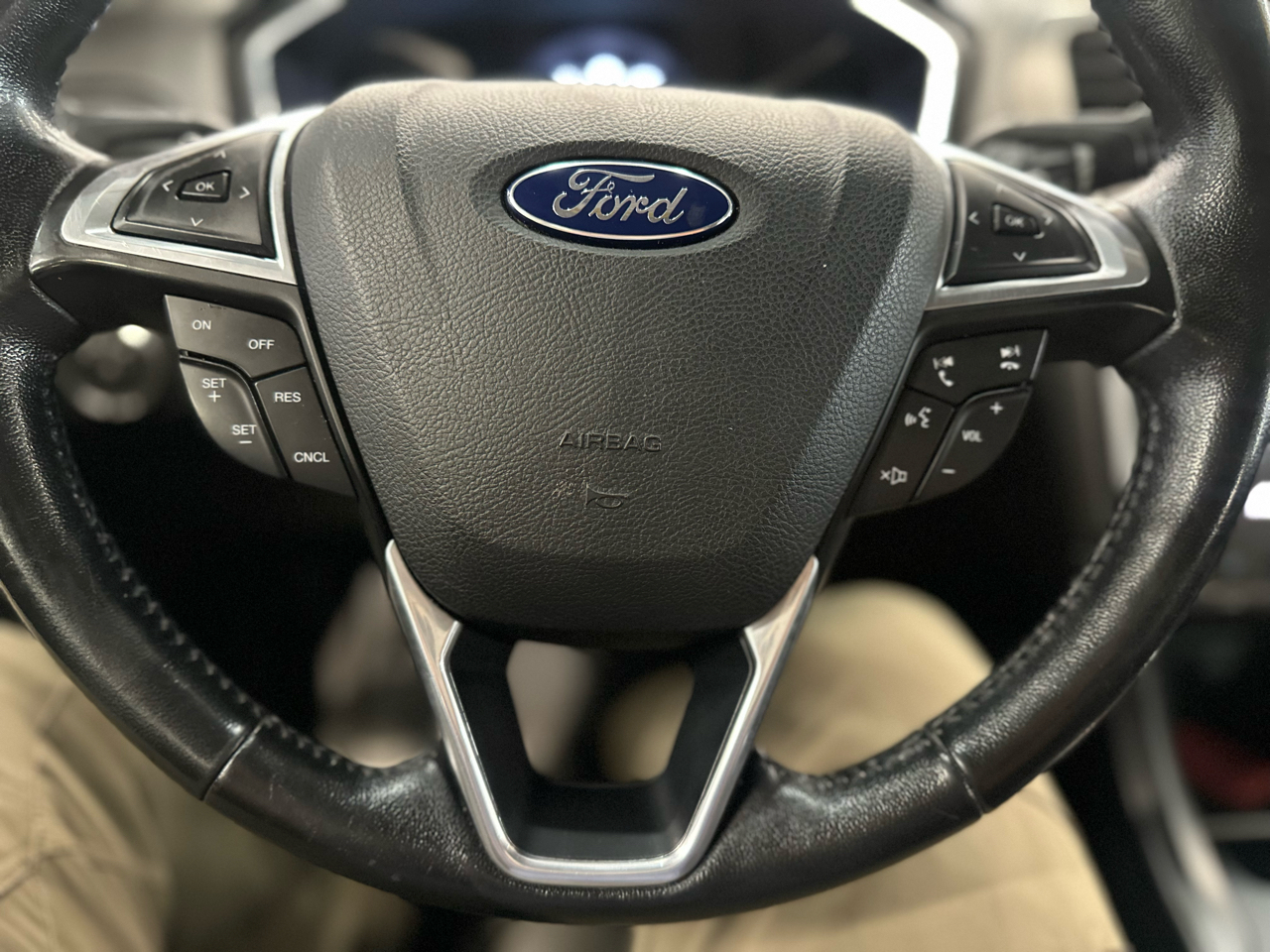2017 Ford Fusion Titanium photo 18