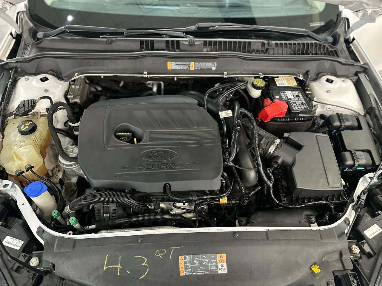 2017 Ford Fusion SE photo 22