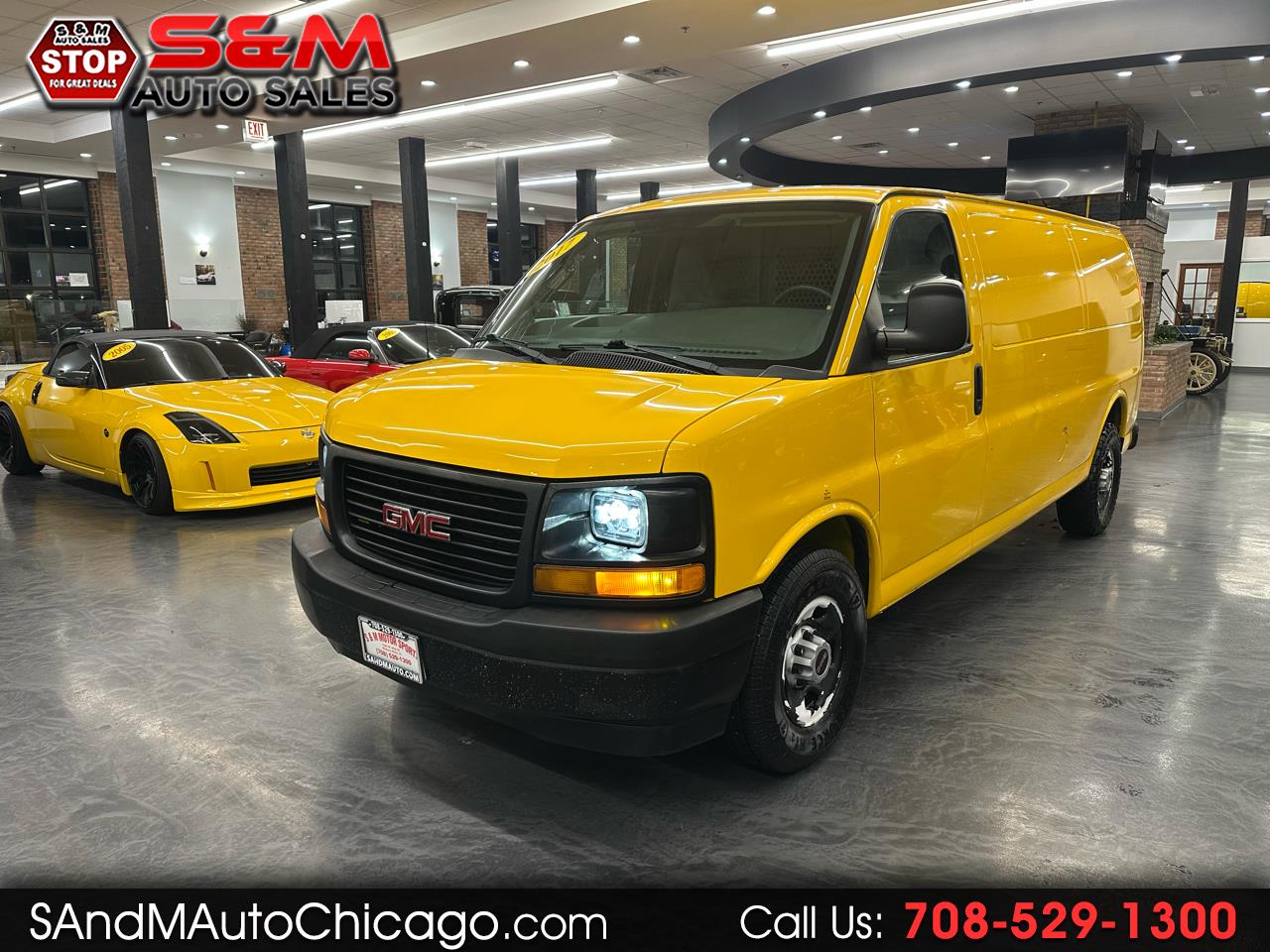 2017 GMC Savana Cargo Van RWD 2500 155"