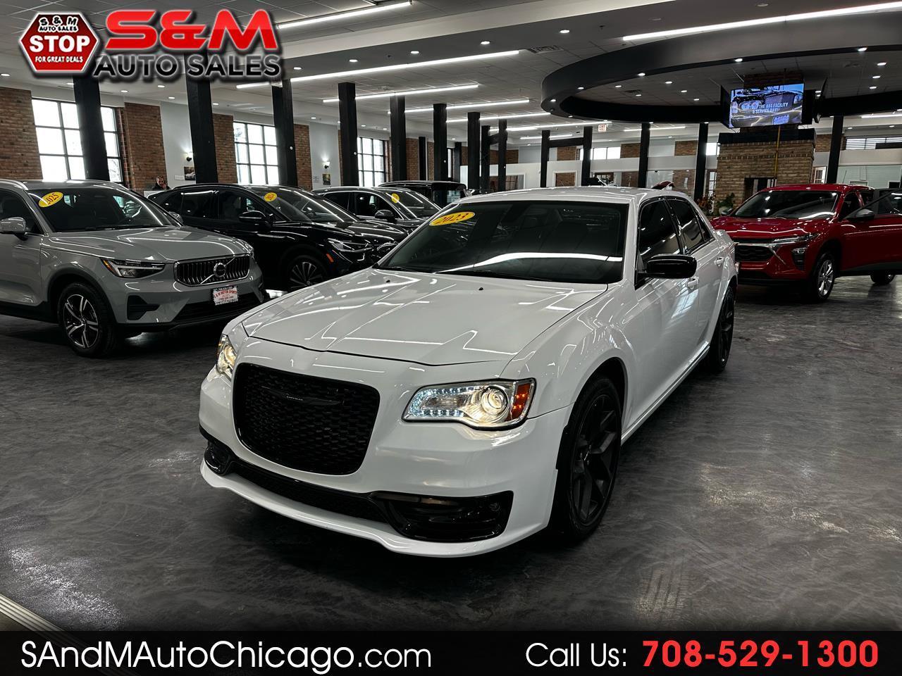 2023 Chrysler 300 Touring RWD