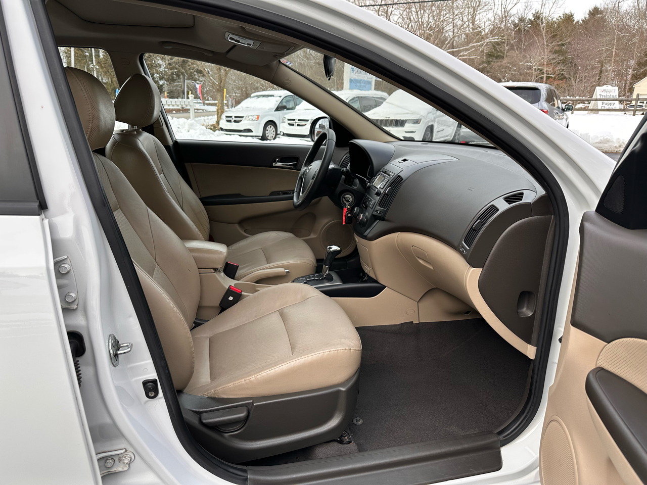 Hyundai Elantra Touring SE Automatic 2011