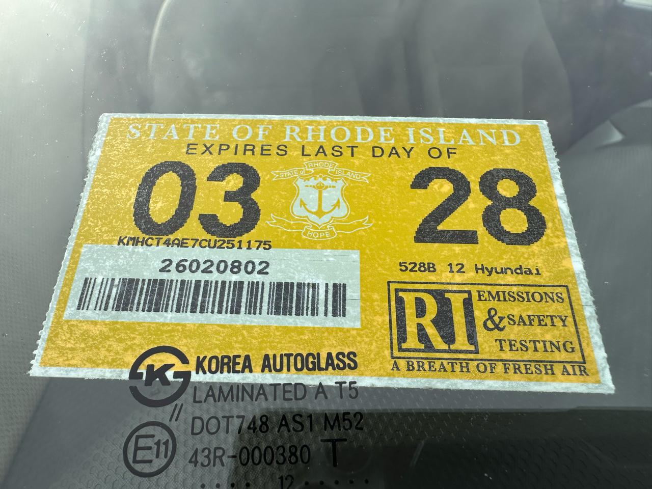 Hyundai Accent GLS 4-Door 2012