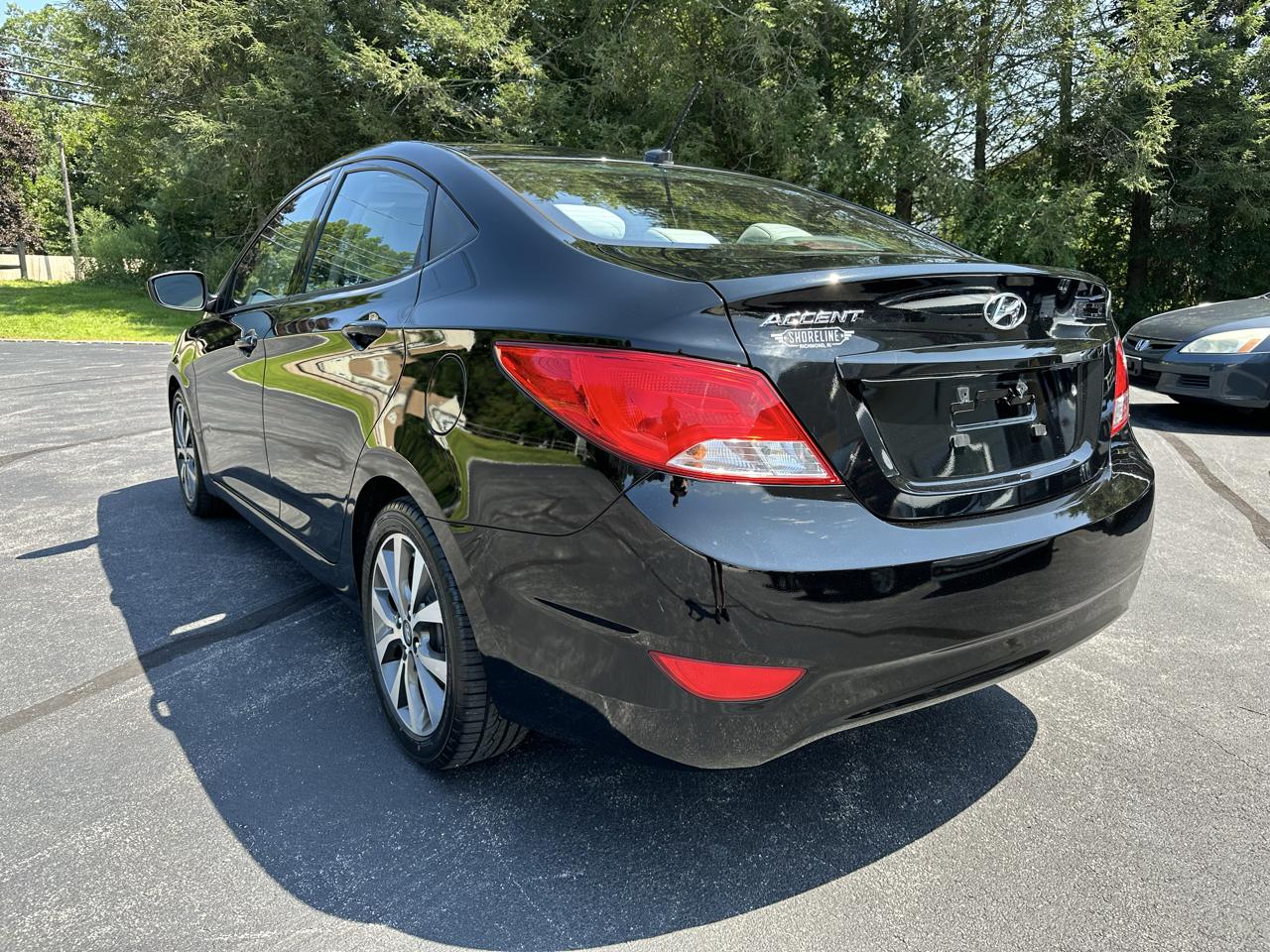 Hyundai Accent SE 4-Door 6A 2017