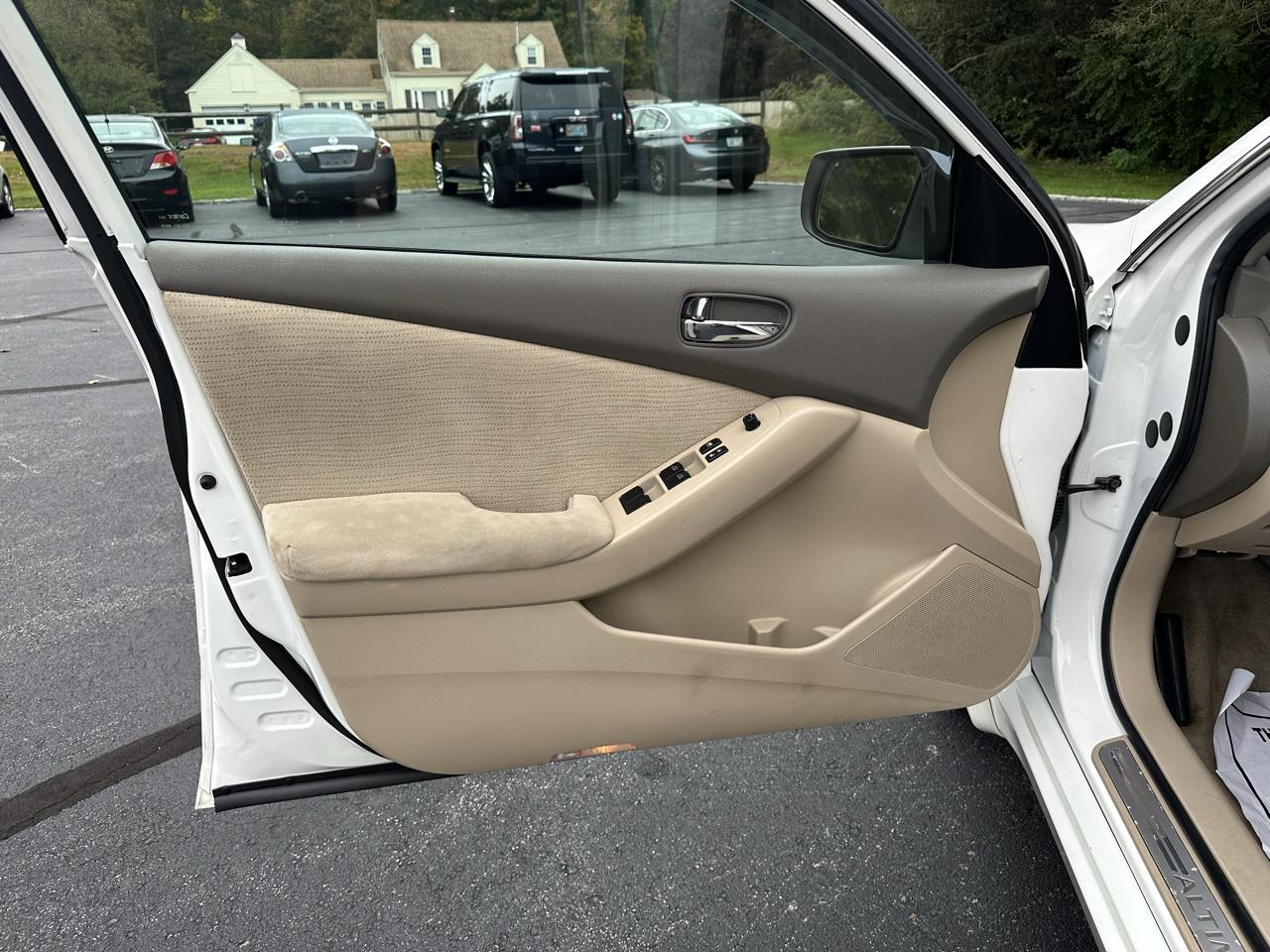 Nissan Altima 2.5 S 2012