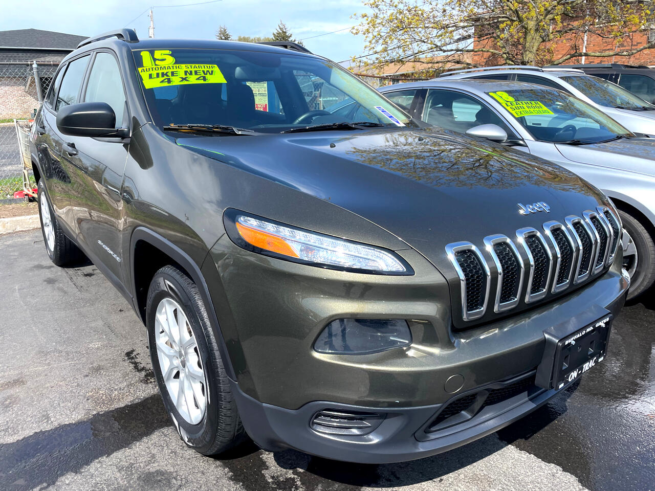Jeep Cherokee 4WD 4dr Sport 2015
