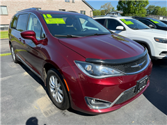 2018 Chrysler Pacifica  2018 Chrysler Pacifica