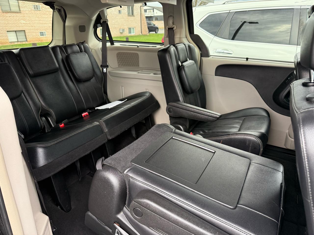 Chrysler Town & Country 4dr Wgn Touring 2015