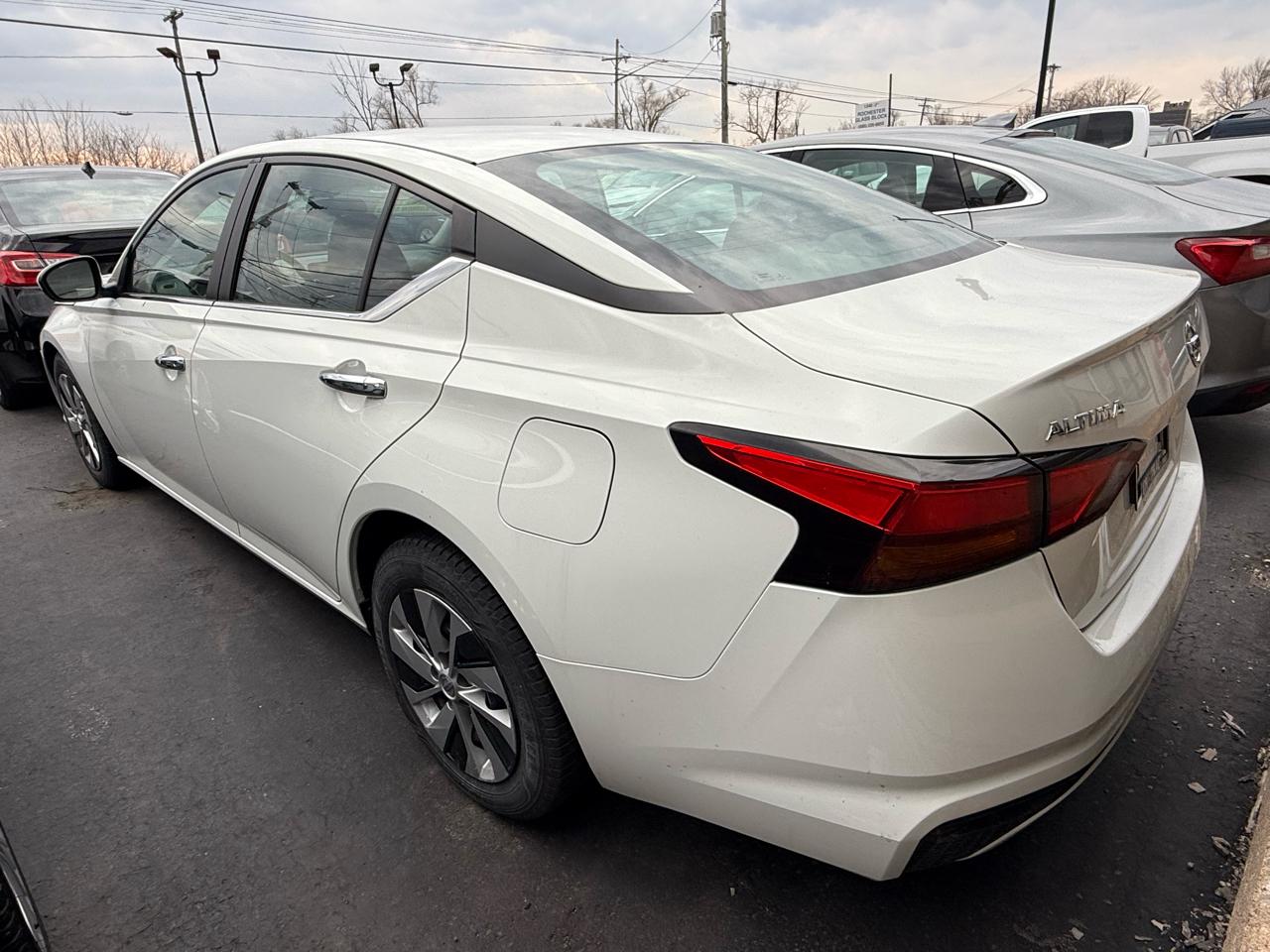 Nissan Altima 2.5 S Sedan 2022