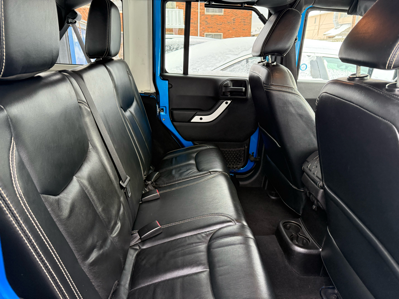 Jeep Wrangler Unlimited 4WD 4dr Sahara 2014