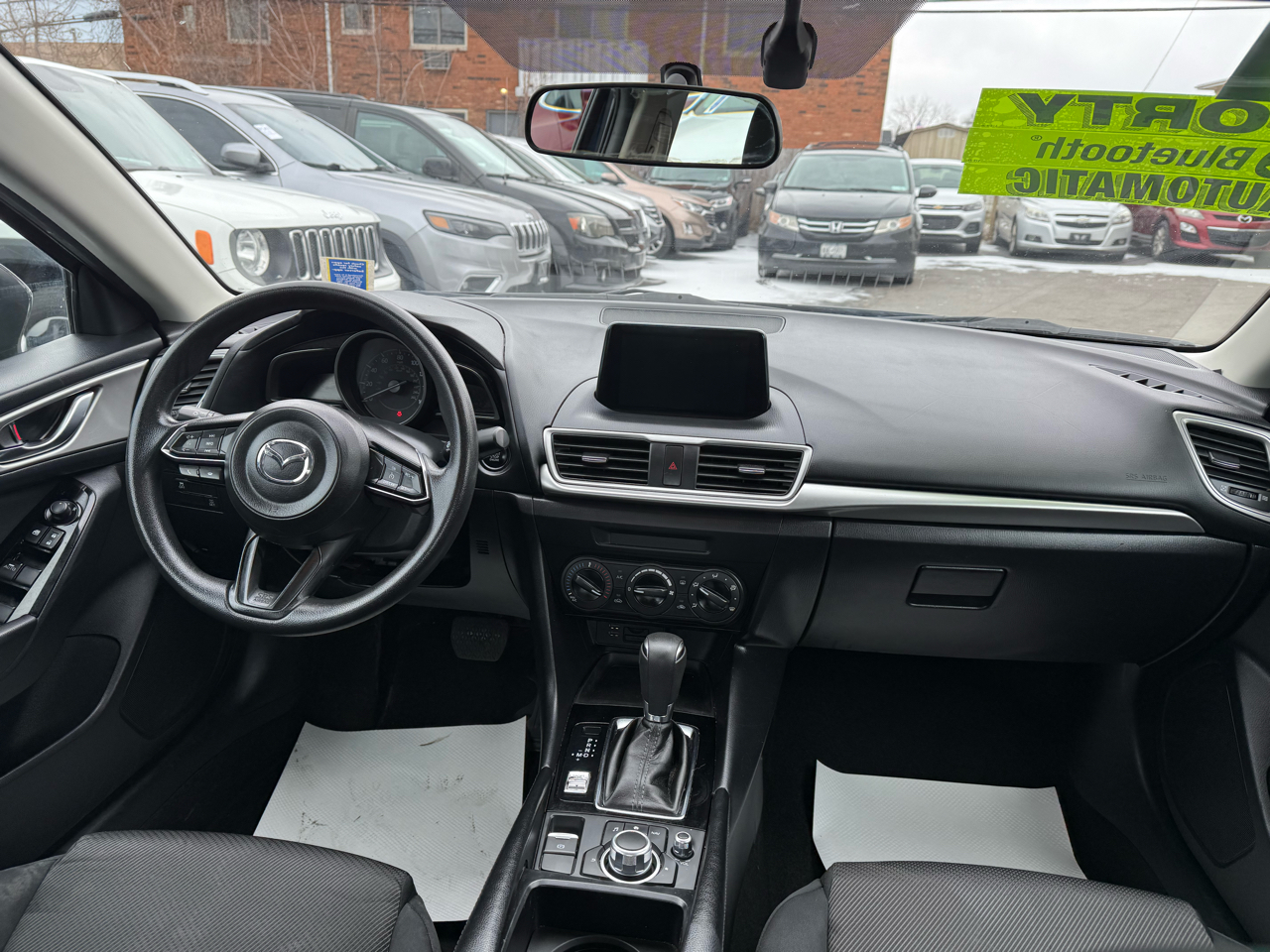 Mazda Mazda3 4-Door Sport Auto 2017