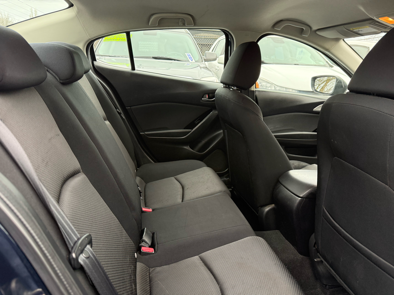 Mazda Mazda3 4-Door Sport Auto 2017