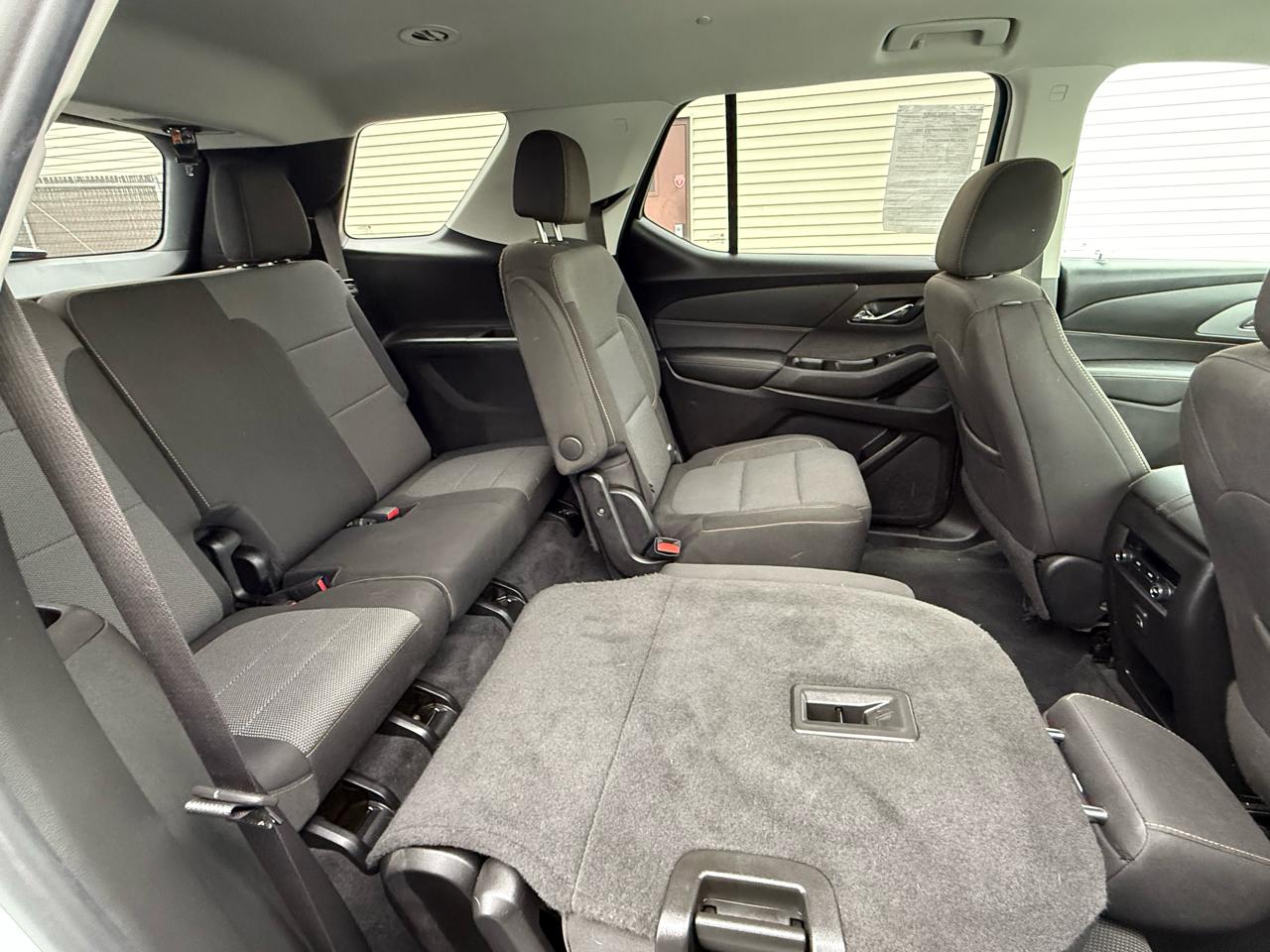 Chevrolet Traverse AWD 4dr LT Cloth w/1LT 2020