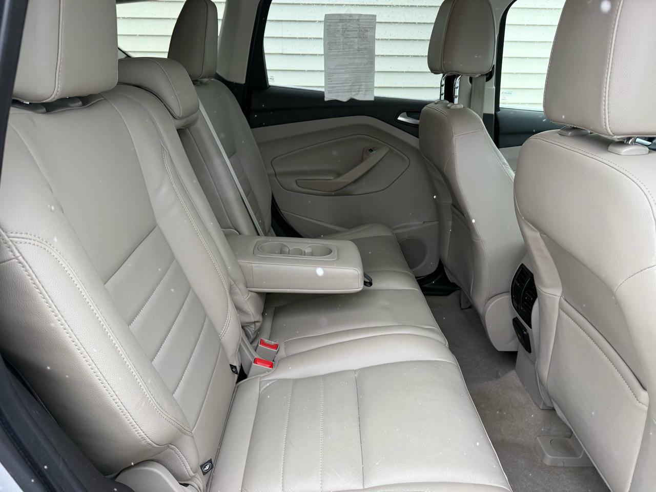 Ford Escape 4WD 4dr Titanium 2015