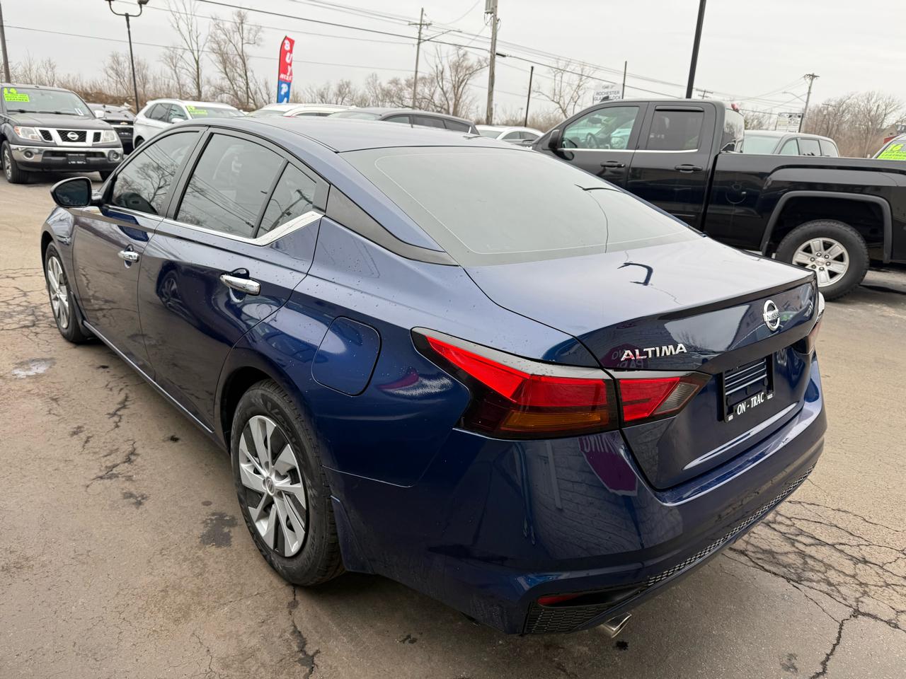 Nissan Altima 2.5 S Sedan 2021