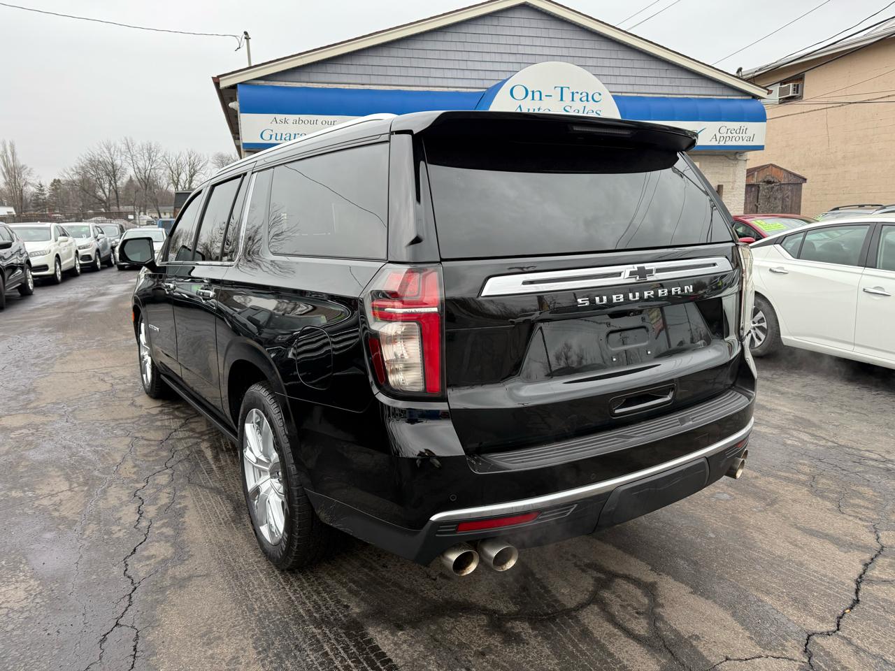 Chevrolet Suburban 4WD 4dr High Country 2021