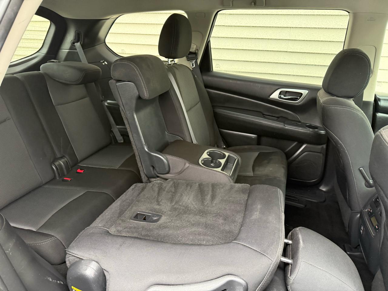 Nissan Pathfinder 4x4 SV 2018