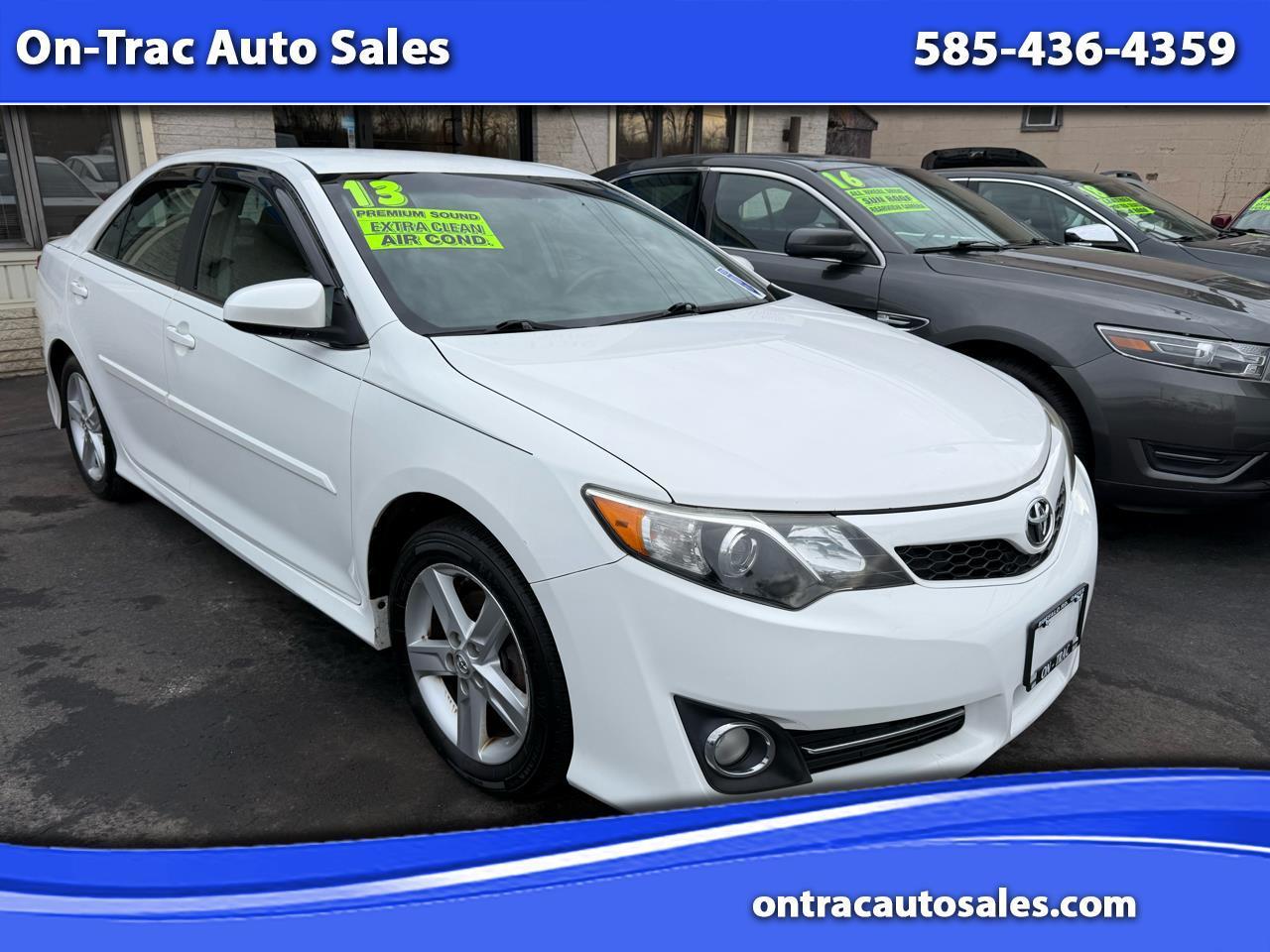 Toyota Camry 4dr Sdn I4 Auto XLE (Natl) 2013