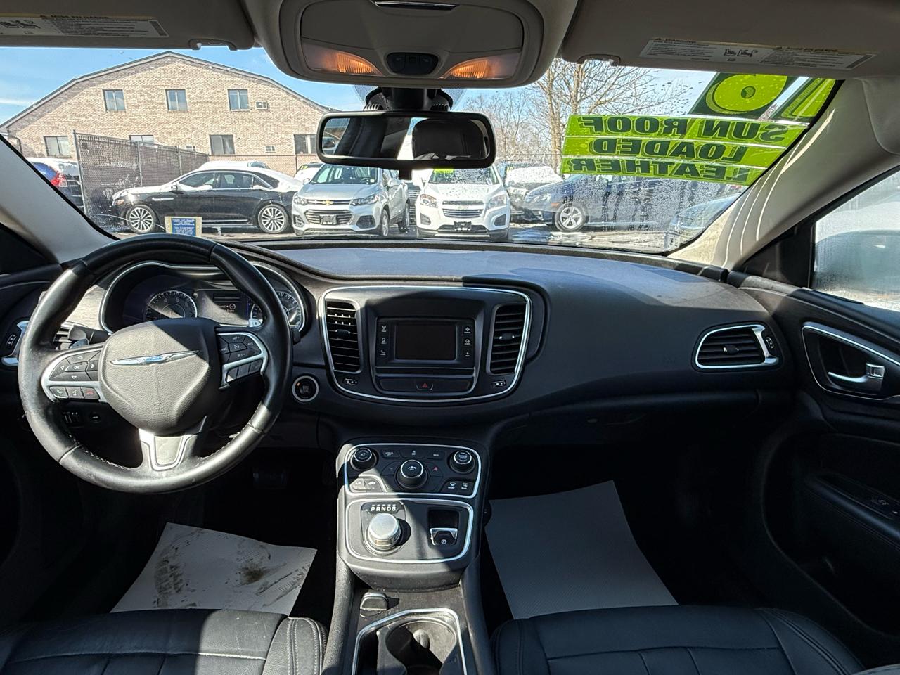 Chrysler 200 4dr Sdn Limited FWD 2016