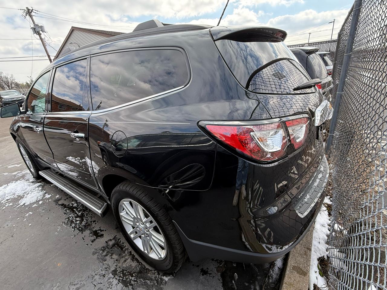 Chevrolet Traverse FWD 4dr LT w/1LT 2013