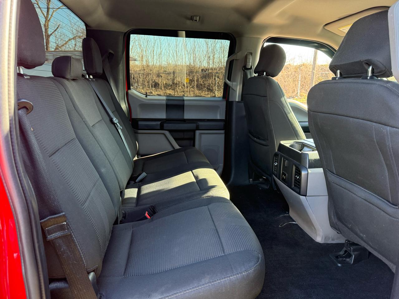 Ford F-150 4WD SuperCrew 145" XL 2019