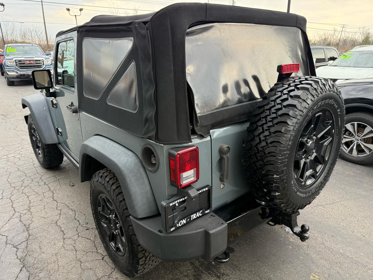 Jeep Wrangler 4WD 2dr Willys Wheeler 2014