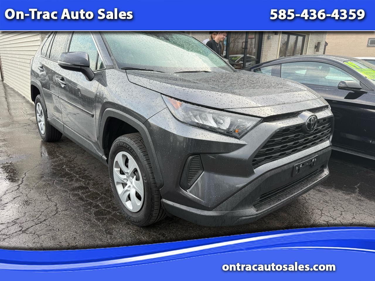 Toyota RAV4 LE AWD (Natl) 2022