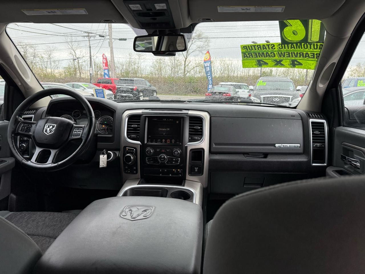 RAM 1500 4WD Crew Cab 140.5" Big Horn 2016