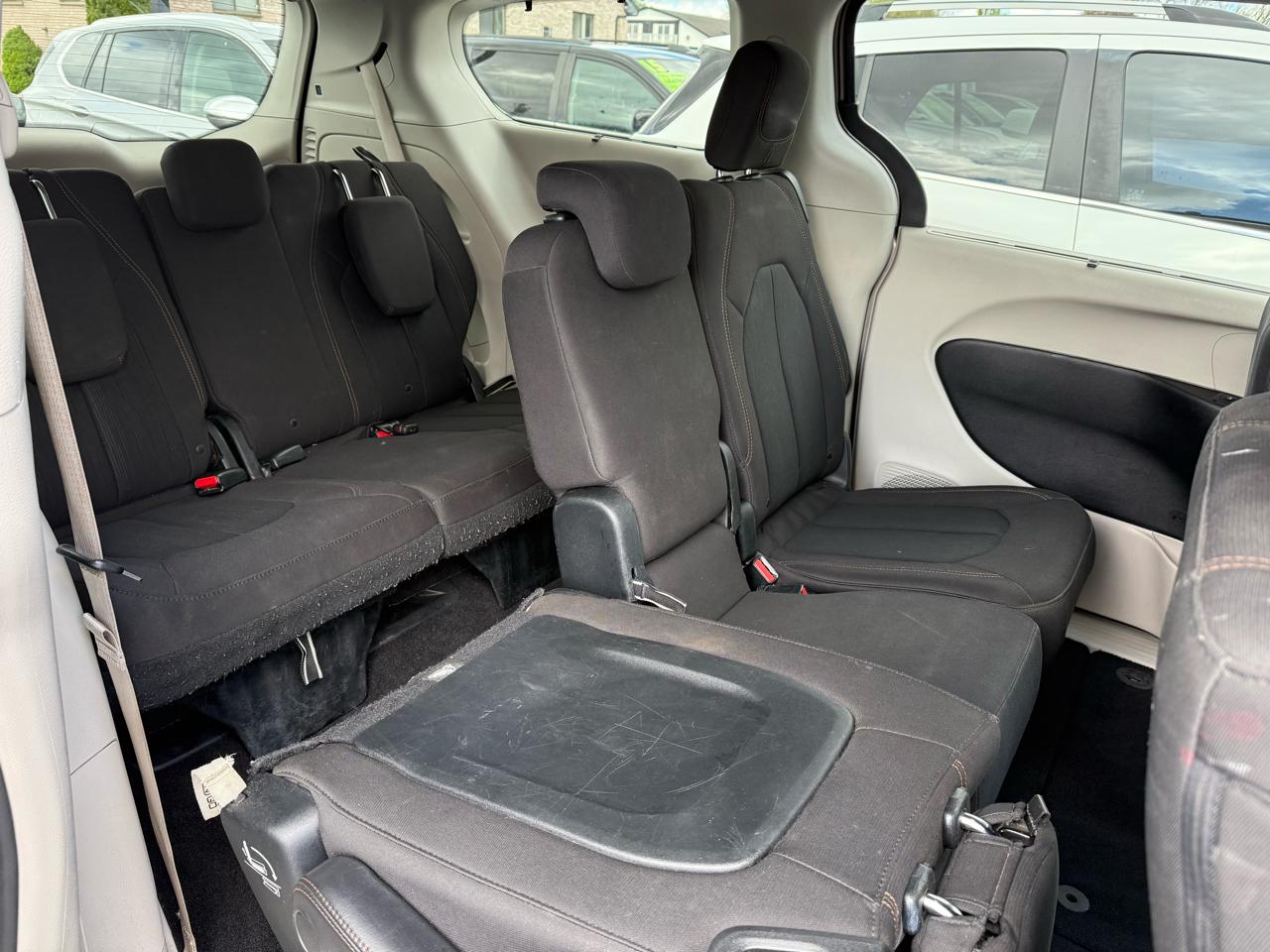 Chrysler Pacifica Touring Plus FWD 2017