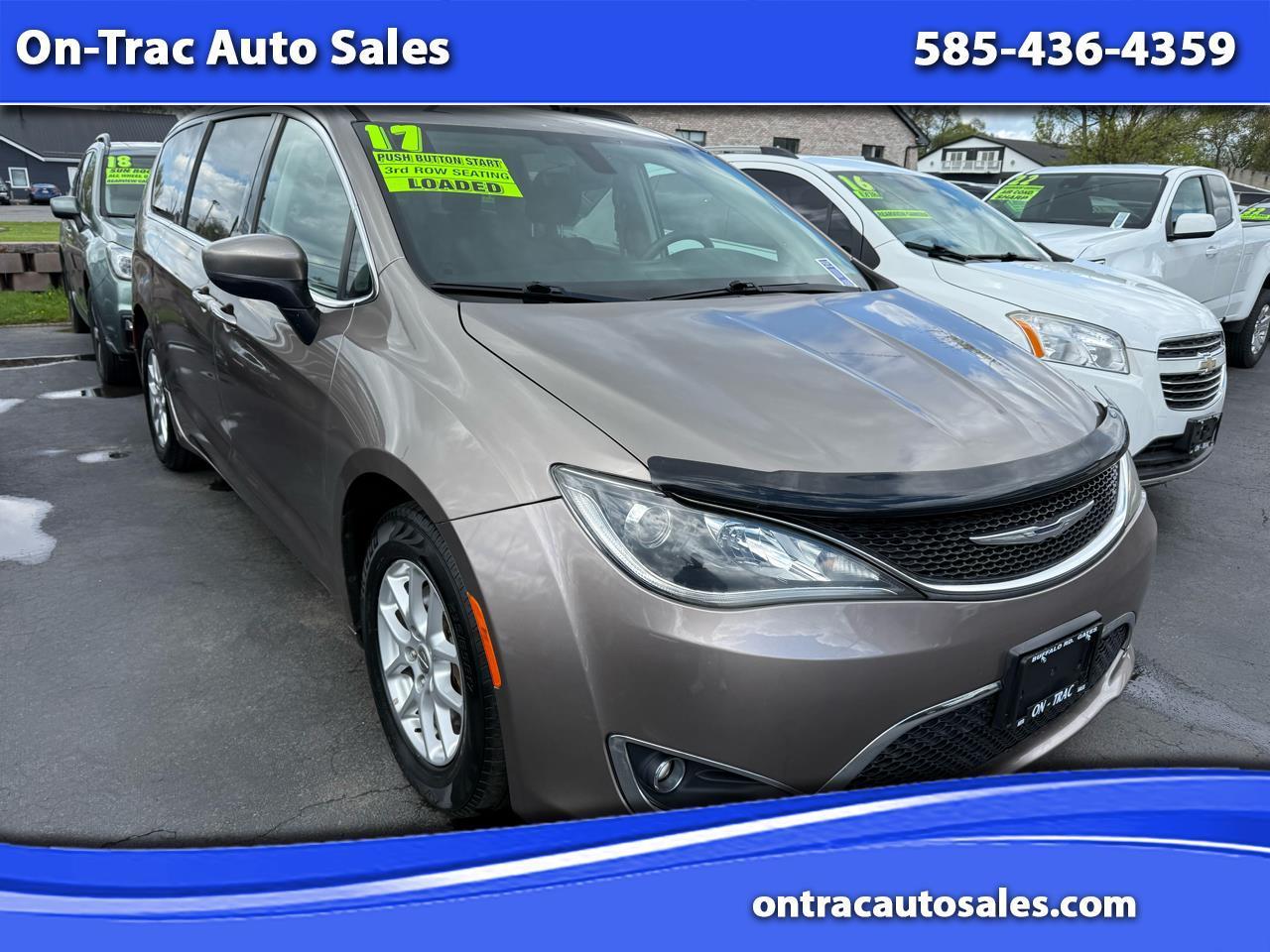 2017 Chrysler Pacifica Touring Plus FWD