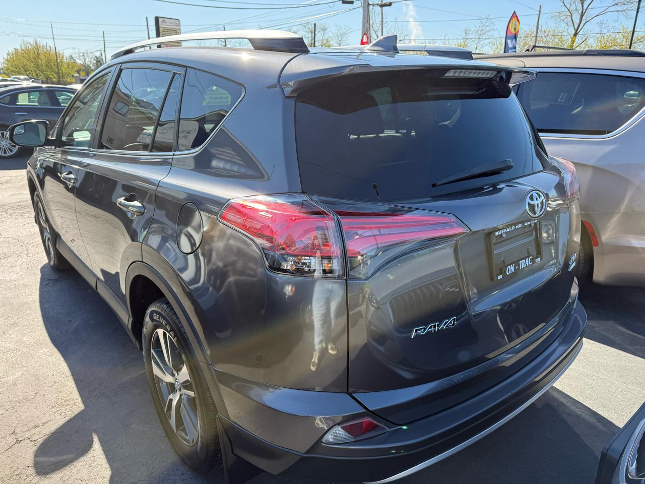 Toyota RAV4 AWD 4dr XLE (Natl) 2016