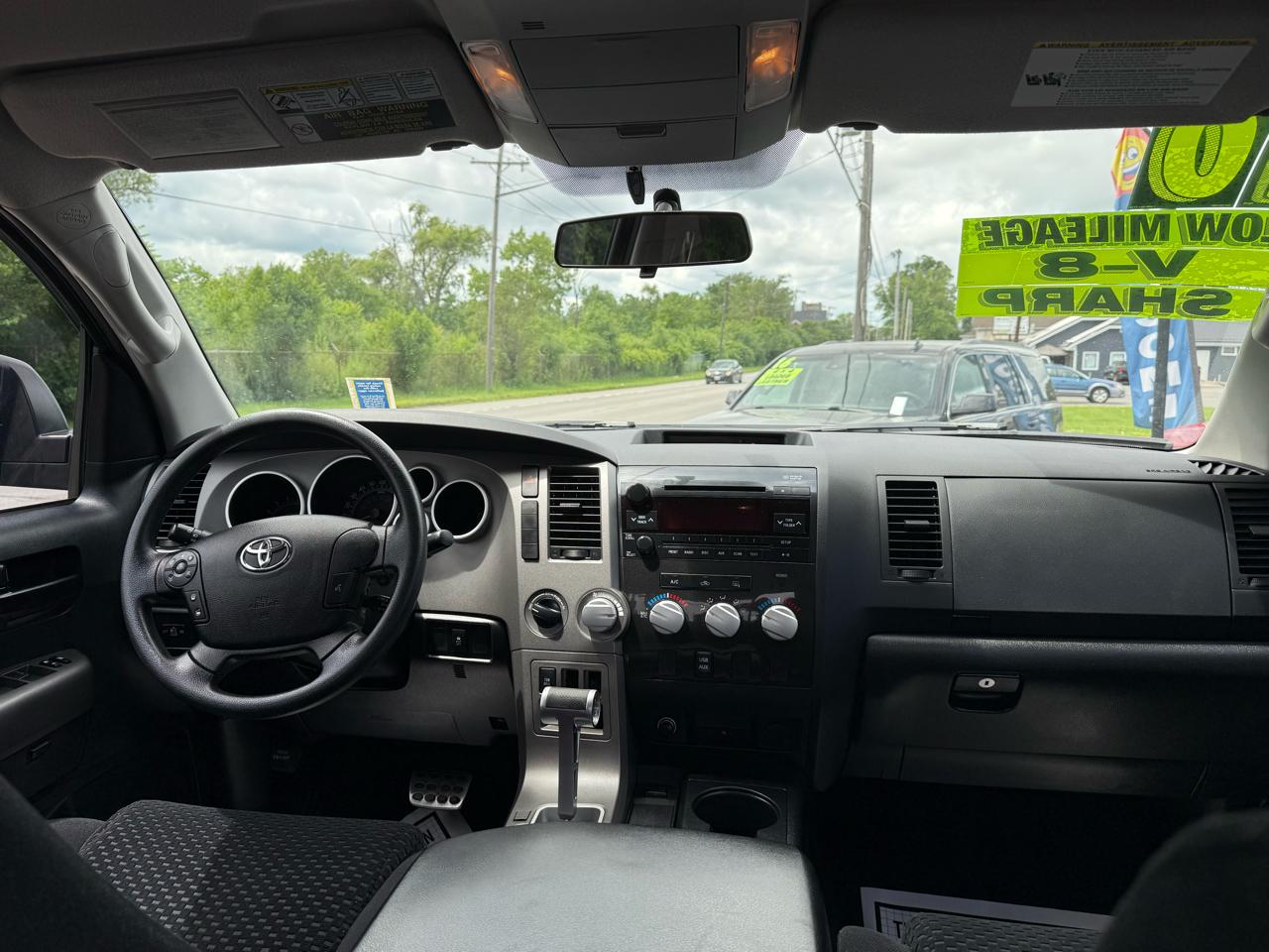 Toyota Tundra 4WD Truck Dbl 5.7L V8 6-Spd AT (Natl) 2010