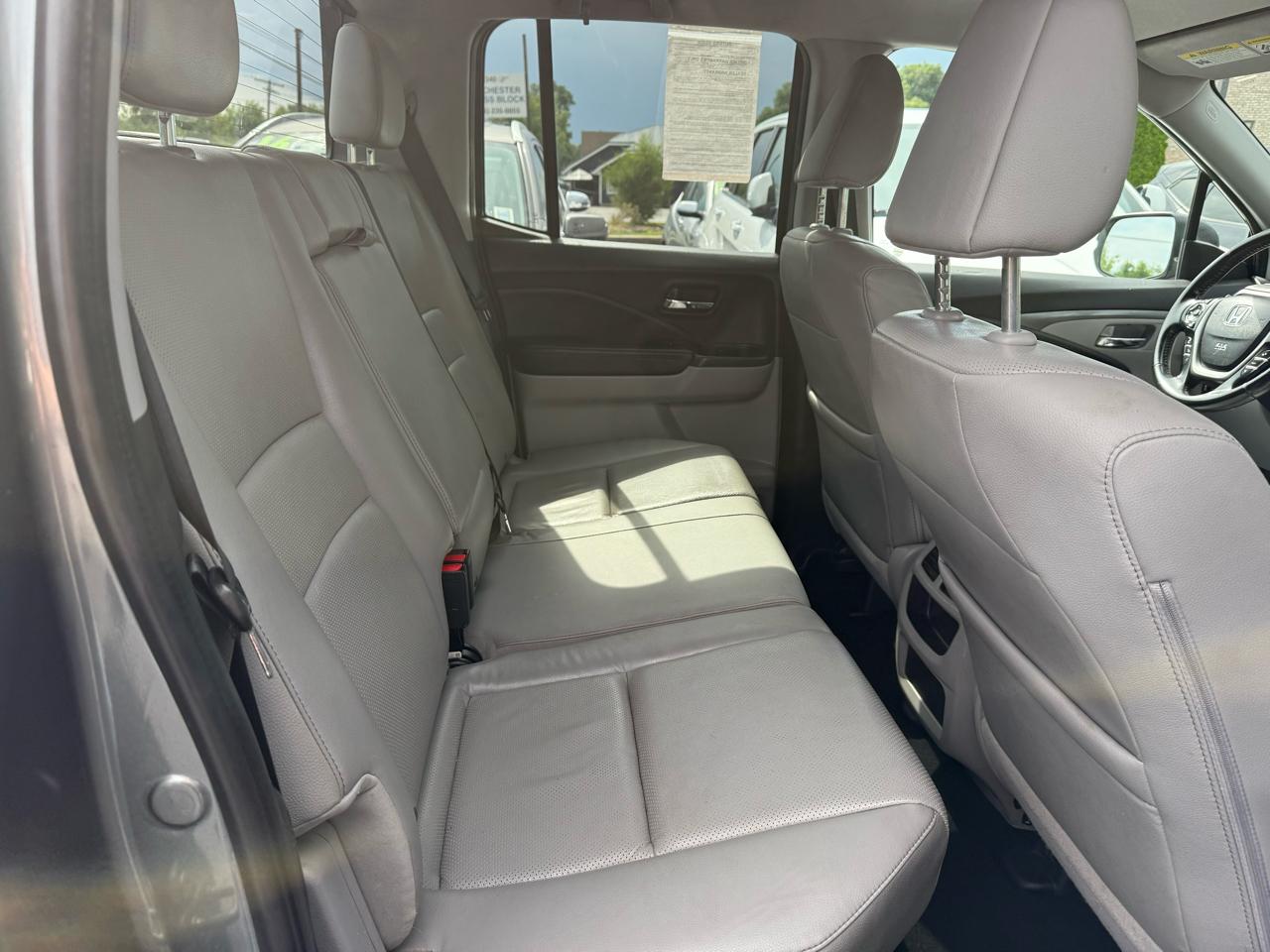 Honda Ridgeline RTL-T 4x4 Crew Cab 5.3' Bed 2017