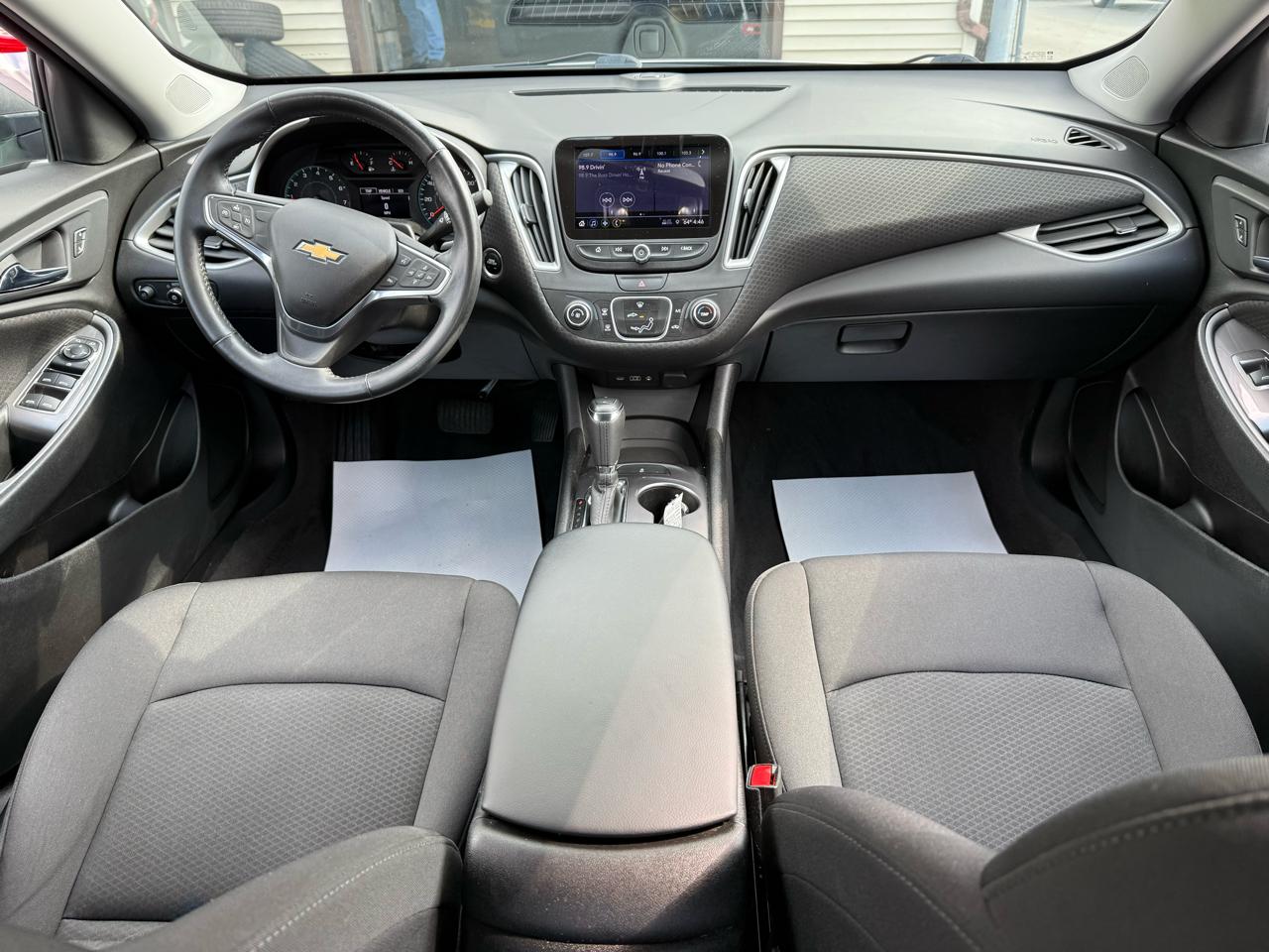 Chevrolet Malibu 4dr Sdn RS w/1SP 2019