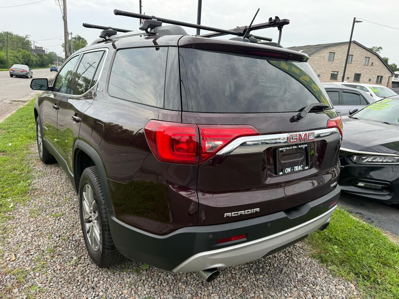 GMC Acadia AWD 4dr SLE w/SLE-2 2017