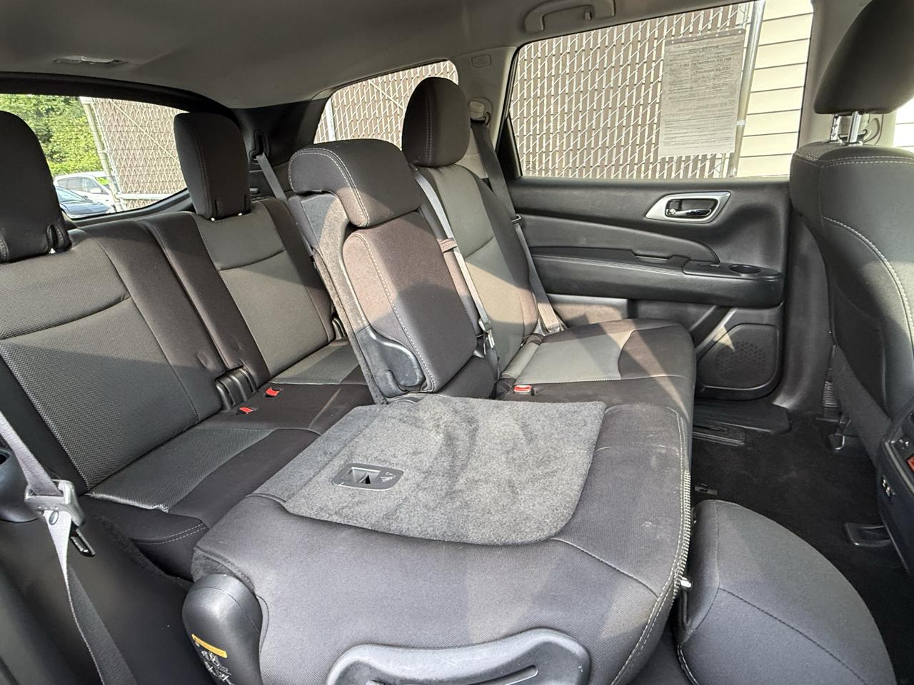 Nissan Pathfinder 4x4 SV 2019