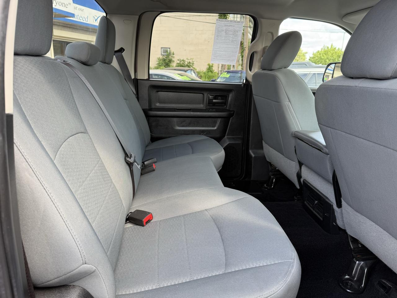 RAM 2500 4WD Crew Cab 149" Tradesman 2015