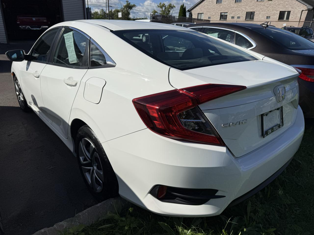 Honda Civic Sedan 4dr CVT LX 2016