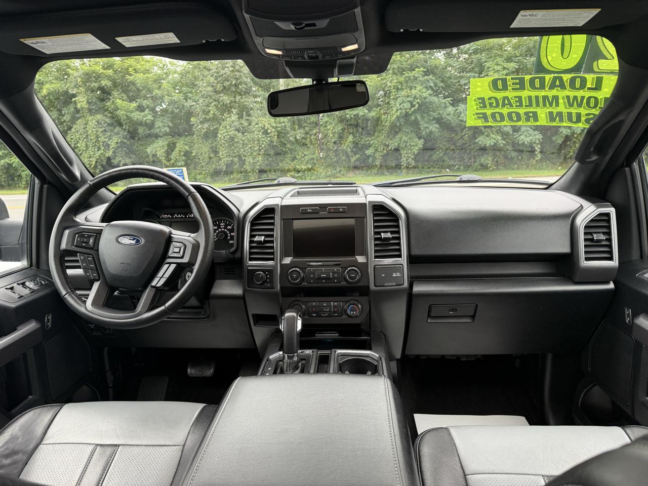 Ford F-150 4WD SuperCrew 145" XLT 2020