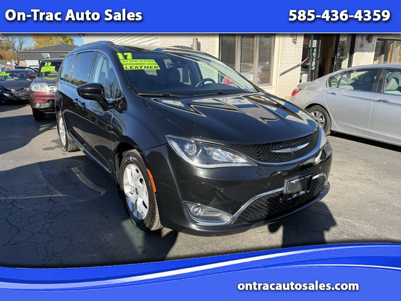 2017 Chrysler Pacifica Touring-L Plus FWD