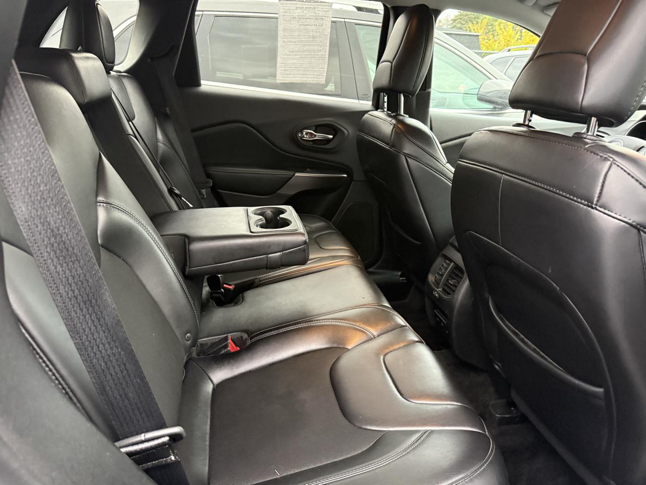 Jeep Cherokee Latitude Plus 4x4 2019