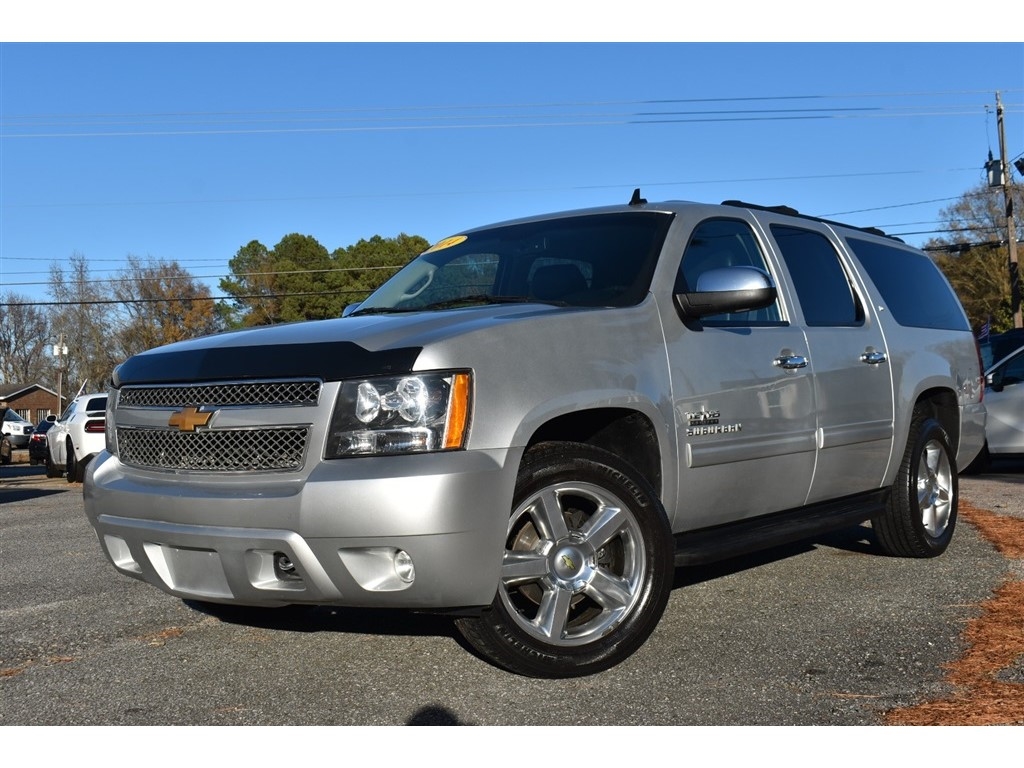 Chevrolet Suburban 2WD 4dr LT 2014