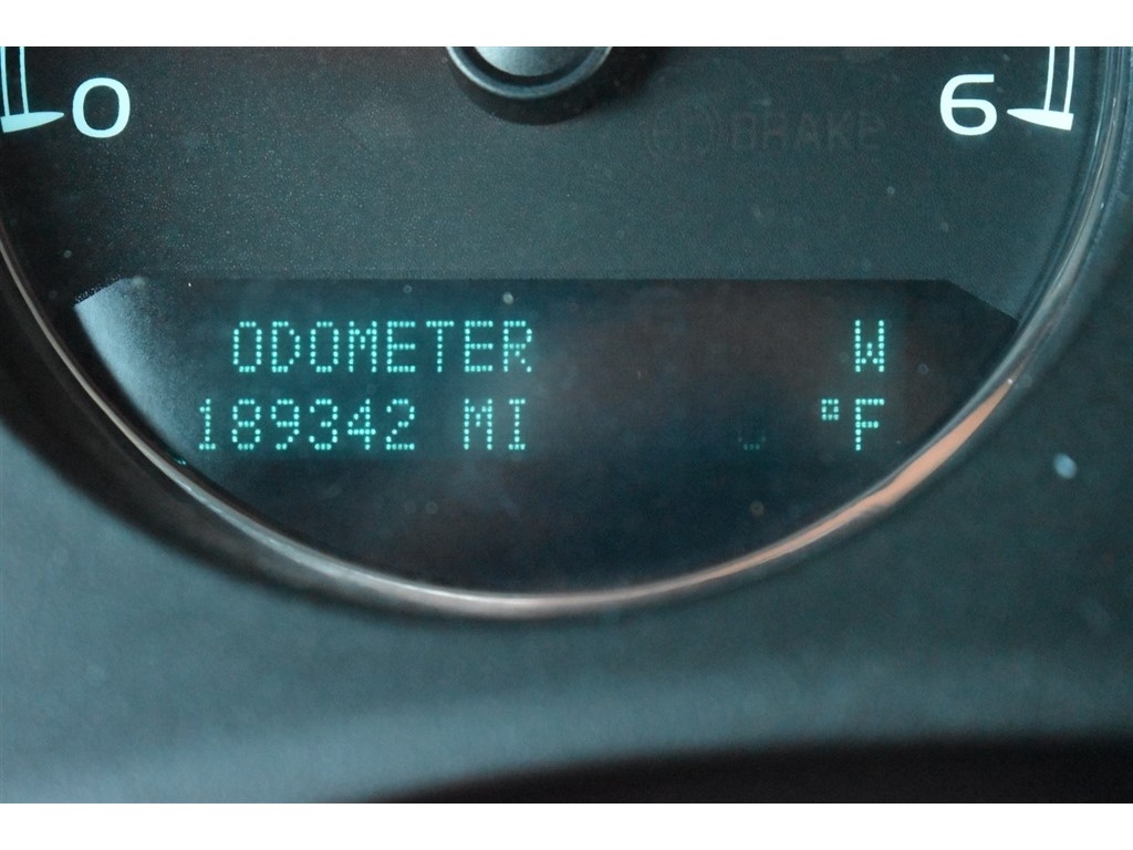 Chevrolet Suburban 2WD 4dr LT 2014