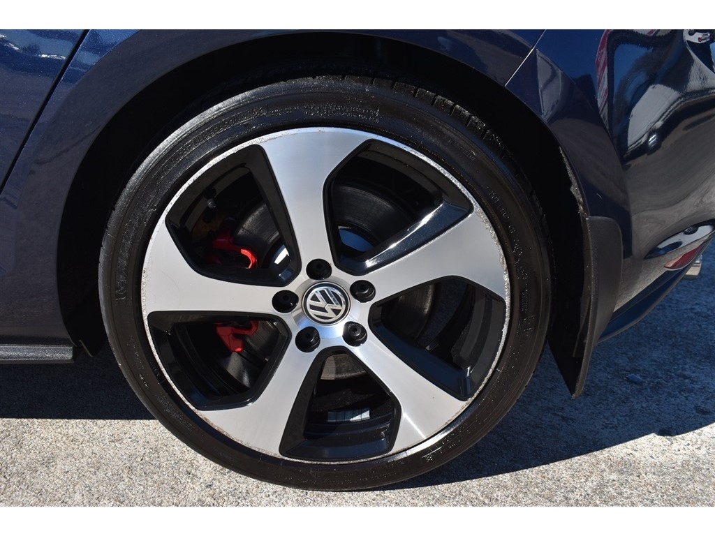 Volkswagen Golf GTI 2.0T 4-Door Autobahn DSG 2017