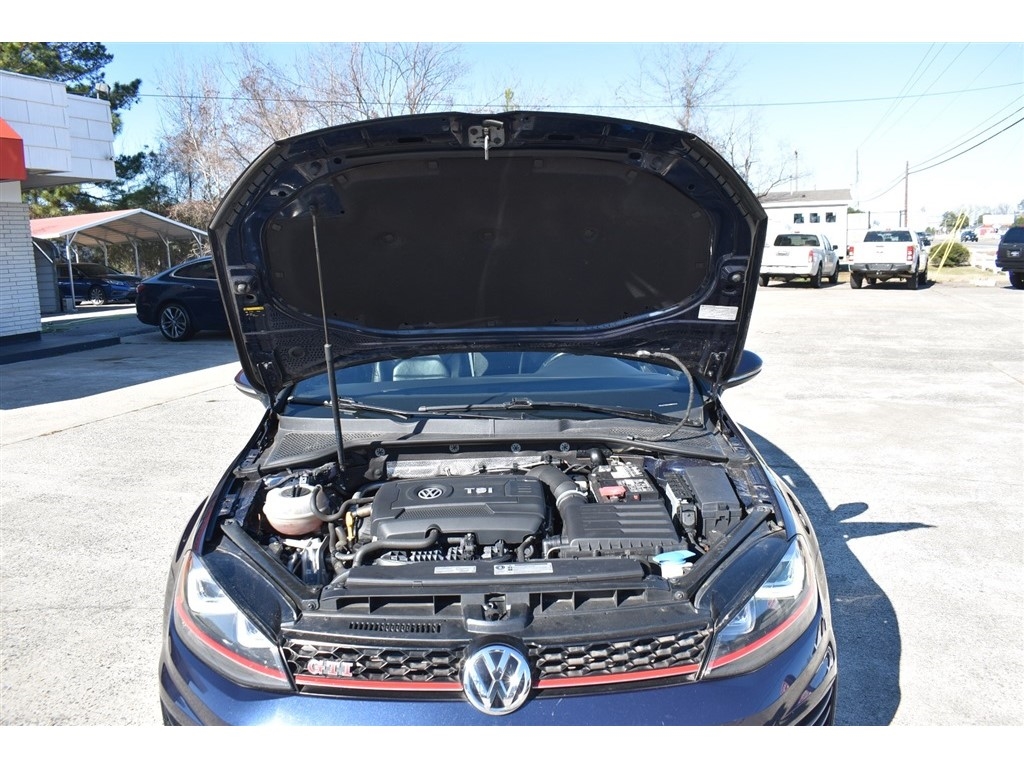 Volkswagen Golf GTI 2.0T 4-Door Autobahn DSG 2017