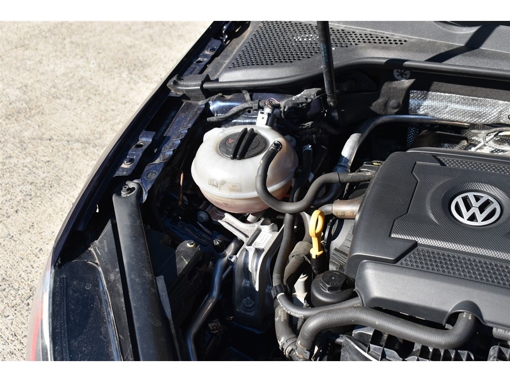 Volkswagen Golf GTI 2.0T 4-Door Autobahn DSG 2017