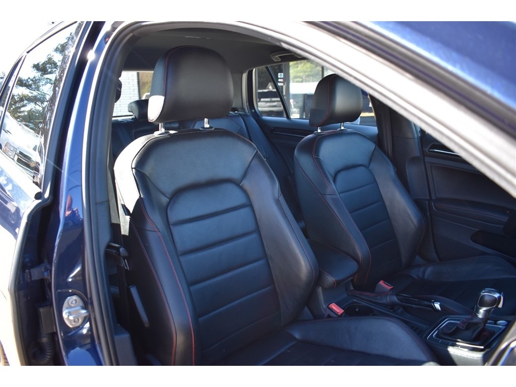 Volkswagen Golf GTI 2.0T 4-Door Autobahn DSG 2017