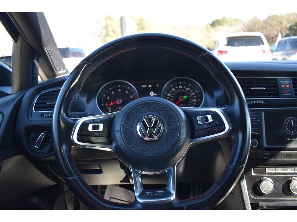 Volkswagen Golf GTI 2.0T 4-Door Autobahn DSG 2017