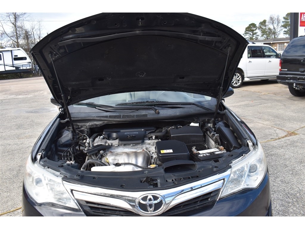 Toyota Camry 4dr Sdn I4 Auto SE Sport Limited Edition (Natl) 2012